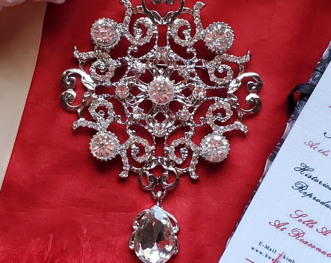BR-0035 - Silver Snowflake Stomacher Style Brooch
