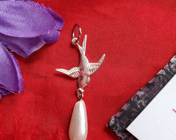 E-0550H - Holy Ghost with Vintage Pearl Earrings - Saint Esprit, 18th Century Earrings, Regency Earrings, Neoclassical Cameo, Bird, Sparrow