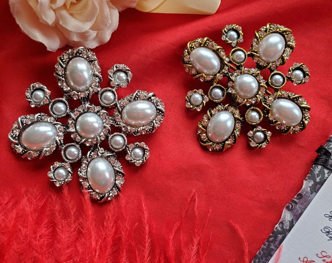 BR-0020A - Crystal and Glass Pearl Brooche - Renaissance Brooch, Medieval Brooch, Georgian Brooch, Regency Brooch, White, Clear