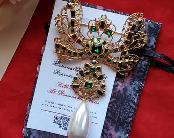 BR-0103 - Green Iberian and Glass Pearl Brooch - Reproduction