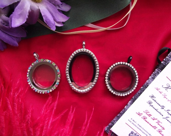 Item N-0093 - Gold and Silver Lockets with and without Crystals - Memento Mori - Mourning Jewelry - Living History, Georgian Locket