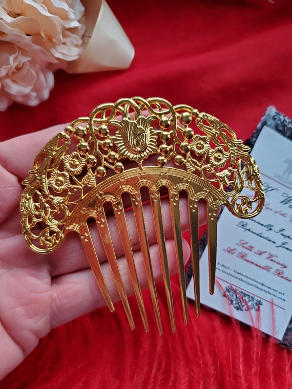 HA-0225 - Floral Hair Comb - Tiara, Diadem, French Twist  display picture 1