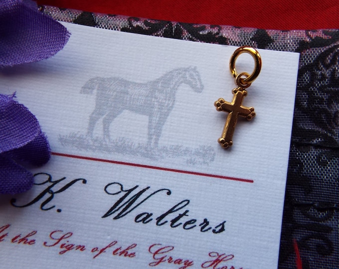 N-0149C - Vintage Tiny Brass Plain Cross - Rosary, Cross Pendant, Doll Cross, Baby Cross