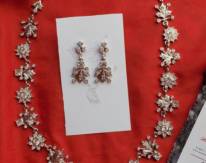 N-0034 - Crystal Necklace - Museum Inspired Reproduction - Museum Reproductions