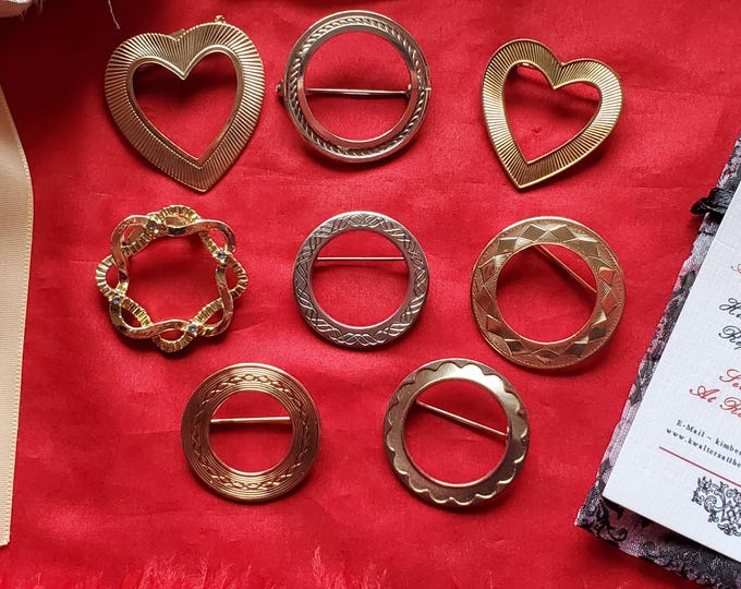 BR-0032 - Circle or Heart Brooch - Shirt Brooch, Shirt Buckle, Regency Brooch, Vintage Brooch