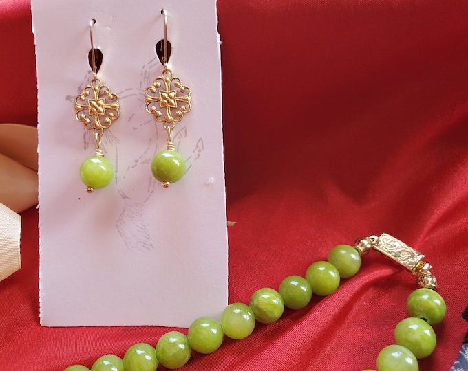 N-0010B / E-0010B - Spring Green Agage Necklace and Earrings - Agate, Green, Spring, Happy