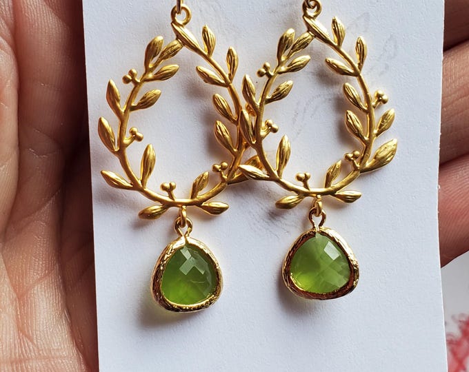 E-0651P - Laurel Leaf and Pearl Earrings - Historically Inspired Jewelry, Reproduction Jewelry, Regency Jewelry, Laurel Leaf Earrings