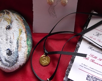RJC-0006 - Dair Devil Pineapple Necklace and Earrings, Roxton Family Saga, Lucinda Brant