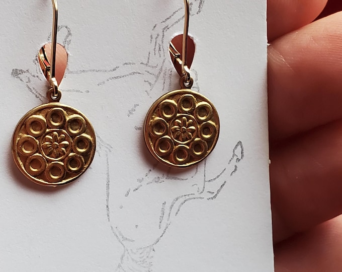 E-0544B - Gold-Filled Leverback Earrings with Floral Round Drops - Forget Me Not
