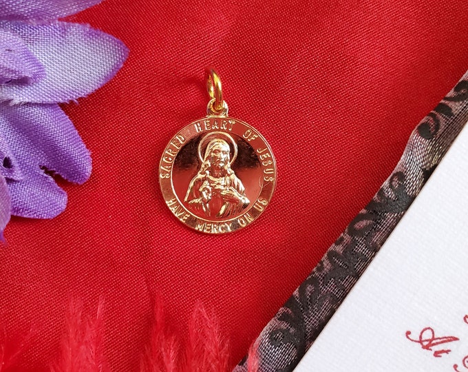 PE-0082E - Sacred Heart Charm Pendant - Gold Filled - Pendant