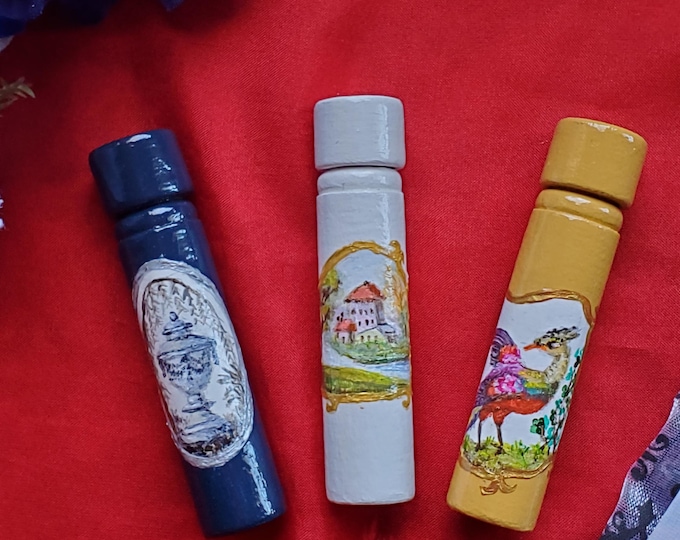 PE-0098W - Handpainted Pin or Needle Case - Equipage, Etui, Sewing, Sewing Item, Quilting, Needle Case, Hand Painted, Handmade