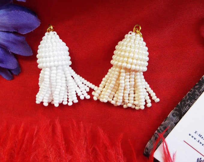 PE-0087S - Seed Bead Tassel - Watch Chain Trinket, 18th Century Equipage, Chatelaine, Pocket Watch Chain Dangle, Tassel Pendant