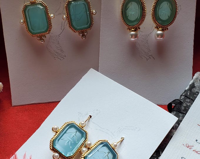 E-0754 - Glass Intaglio and Pearl Gold Earrings - Revival, Regency, Intaglio