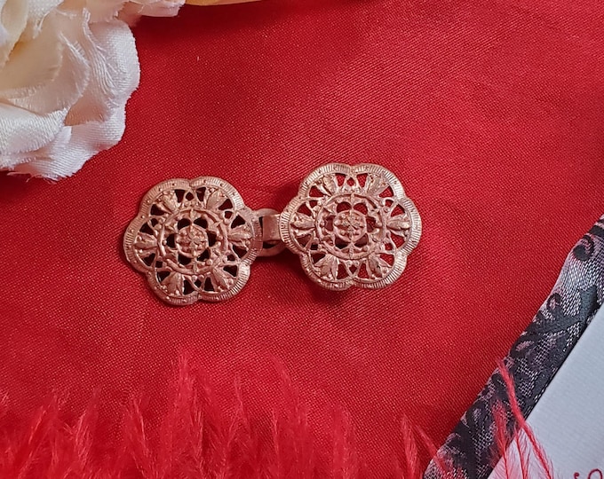 B-0009 - Vintage Brass Cloak or Open Robe Connector