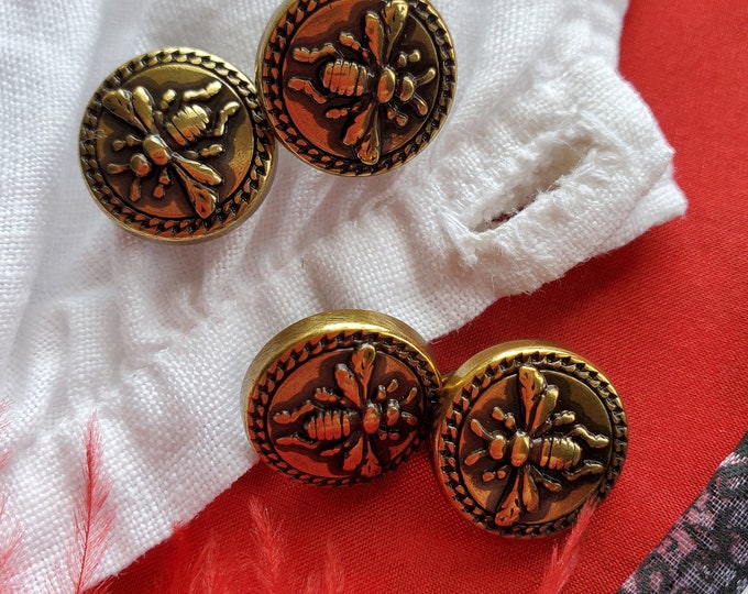 SL-0032 - Antiqued Gold or Silver Bee Sleeve Links - 5/8 inch, Cuff Links, Bees