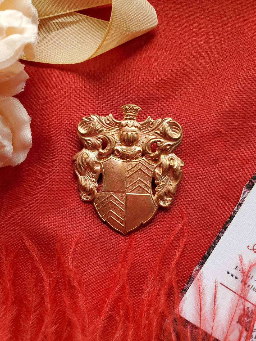 BR0017 Coat of Arms Brooch, 18th Century Brooch, Royalty, Heraldry