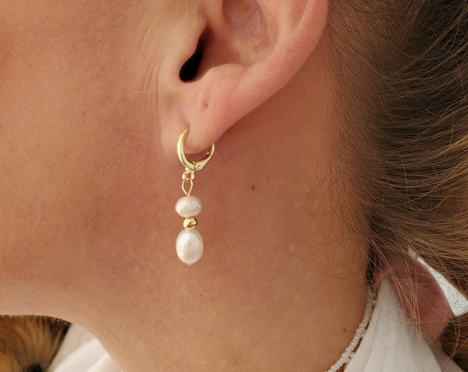 E-0600 - Gold Plated Hoop Leverback with Double Pearl Drop - Huggie, Pearl Earrings, White, Empress Josephine Earrings, Regency, Georgian