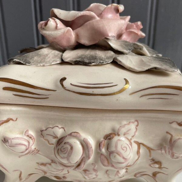 Roses on Lidded Vintage Ceramic Footed Box