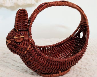 Small Vintage Bunny Basket / Easter Basket/ Spring Decor / Nursery Decor