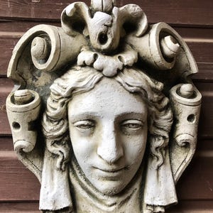 Decorative stone wall plaque face mask neo-classical style Mascaron 'Parisien' 30cmH image 5