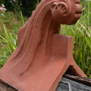 Viktorianischer Stil dekorativer abgewinkelter Dachknopf - 'Wave'