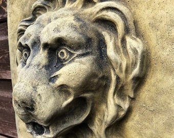 Lion Head Square Fountain Mask with hole