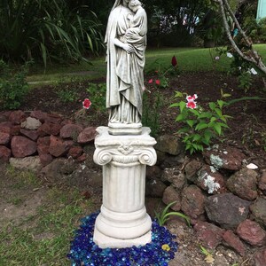 Madonna and Child Large image 8