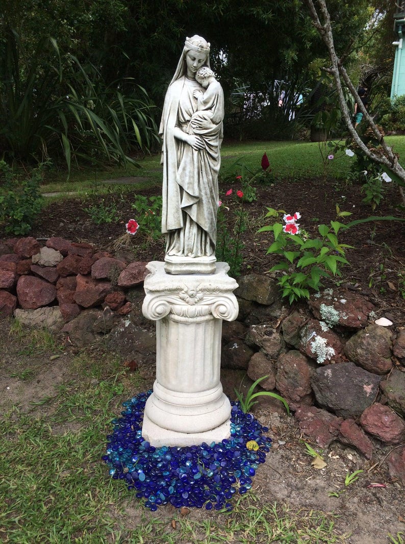 Madonna and Child Large image 8