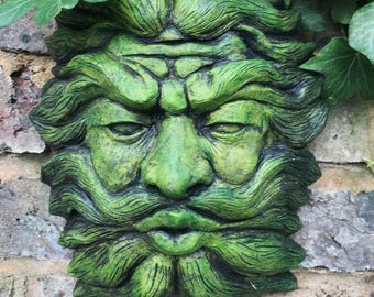 Noordwind groene man wandplaat klein © stenen tuinornament 20 cm hoog + GRATIS CADEAU!