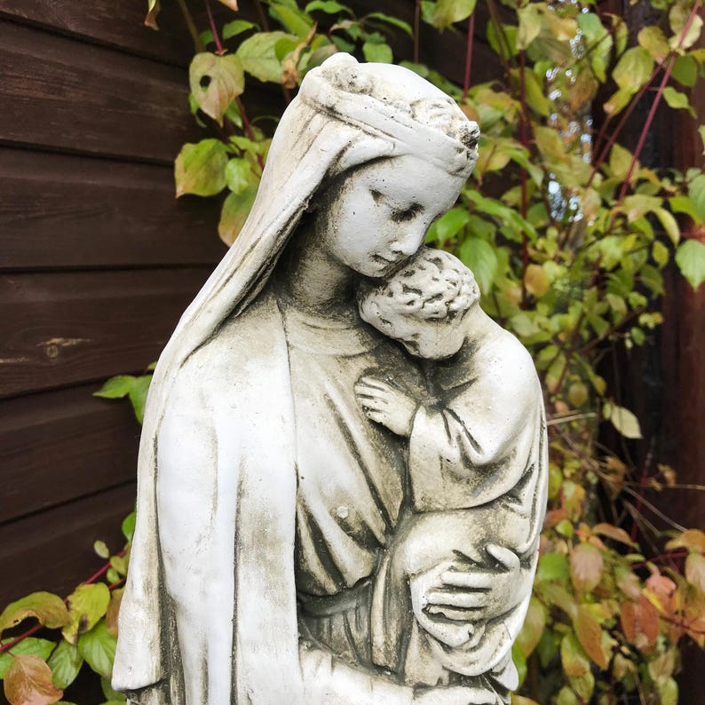 Madonna and Child Large image 2