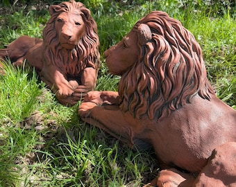 Majestic Lions Pair