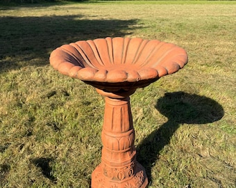 Large Fleur De Lys Bird Bath