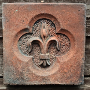 Victorian decorative brick copy antique terracotta wall tile "Fleur de Lys"