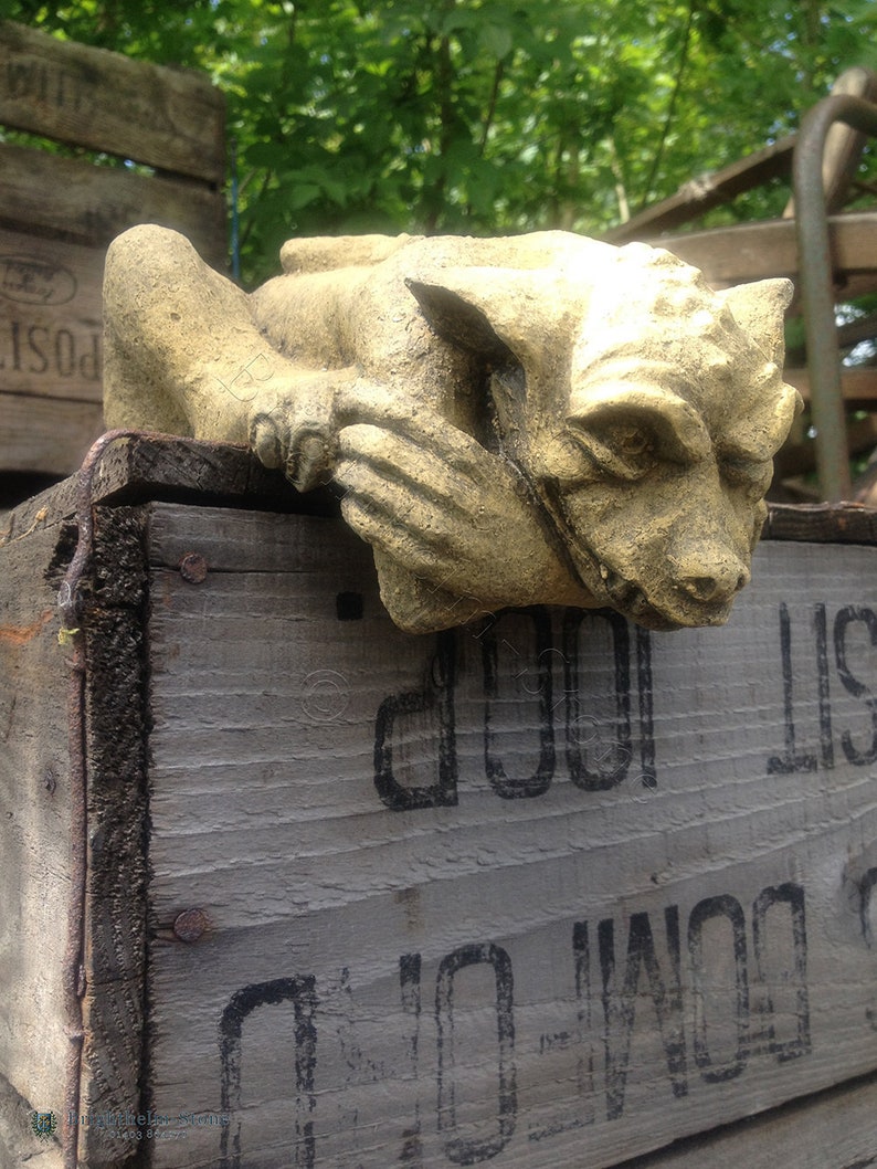 Gargoyle shelf hanging goblin gremlin frost proof stone home image 0