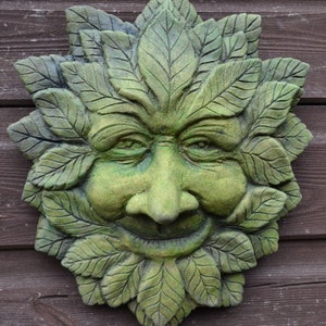 Large Wise happy green man decorative wall plaque 28cm/11" H + FREE GIFT!