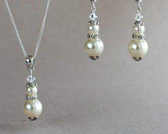 Ivory cream Swarovski pearls wedding jewelry set, silver pendant necklace dangle earrings bridesmaid accessory set, vintage style bridal set