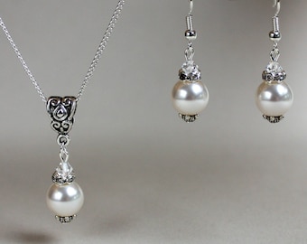 Wedding jewellery, white (off-white) pearls jewellery set, silver pendant necklace earrings bridesmaid accessory set, bridal jewelry set