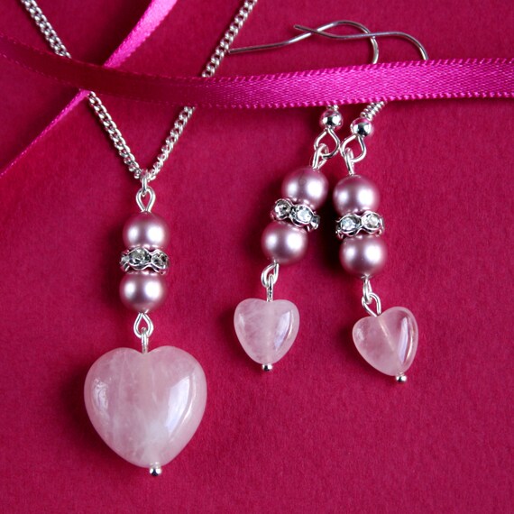 rose quartz heart necklace