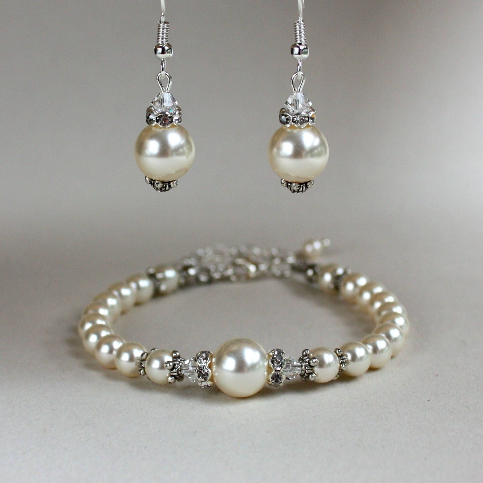 ivory pearl wedding jewelry