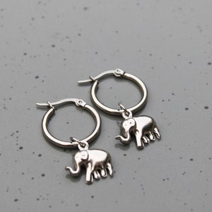 Stainless steel earring with elephant, elephant earring set, lightweight, elephant rvs click earings