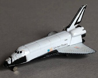 plan toys space shuttle
