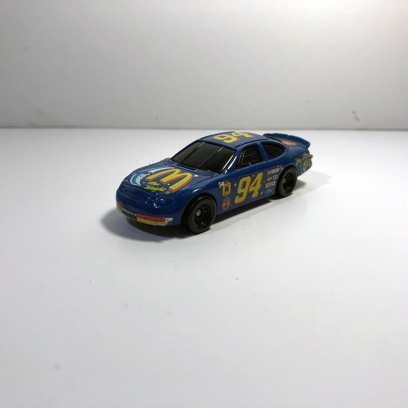 Mattel Reese/'s Mac Tonight Happy Meal McDonald/'s Corp Blue 94 Car Nascar Sponsor 1998 Vintage Hot Wheel Racecars