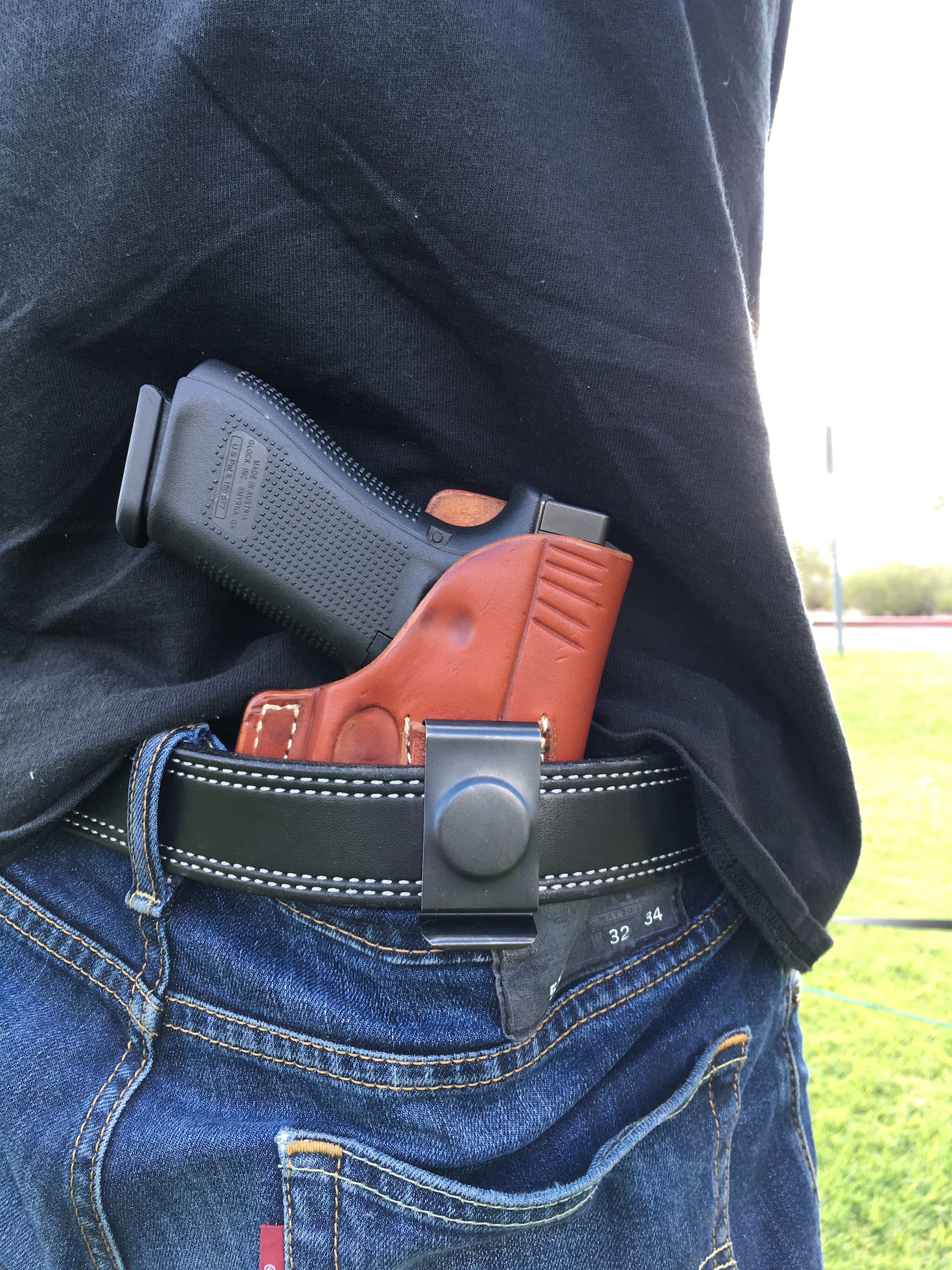 Glock 17 Iwb Inside Waist Band Leather Holster With Metal Clip Etsy