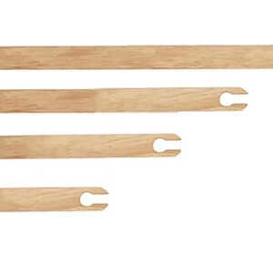 May include: Four wooden weaving needles in different sizes: 30 cm (11.8 inches), 40 cm (15.5 inches), 50 cm (19.7 inches), and 70 cm (27.5 inches).