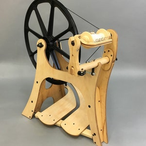 SALE! IN STOCK Flatiron Spinning Wheel 20 Dollar Instant Coupon Free Shipping!