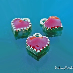 Red Heart Charms 8x7mm (20pc), Tiny Red Enamel Gold Tone Heart Charms, Small Red Gold Hearts, Enamel Heart Charms