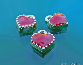 Red Heart Charms 8x7mm (20pc), Tiny Red Enamel Gold Tone Heart Charms, Small Red Gold Hearts, Enamel Heart Charms