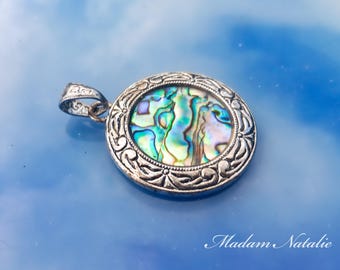 Art Deco Abalone Pendant: Tibetan Silver Frame, Natural Shell (40mm)