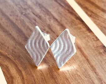 Tiny Fine Silver Diamond Shape Stud Earrings, Small Studs, Textured Wave Design, Minimalist Jewelry, Pure Eco Friendly Silver Jewelry