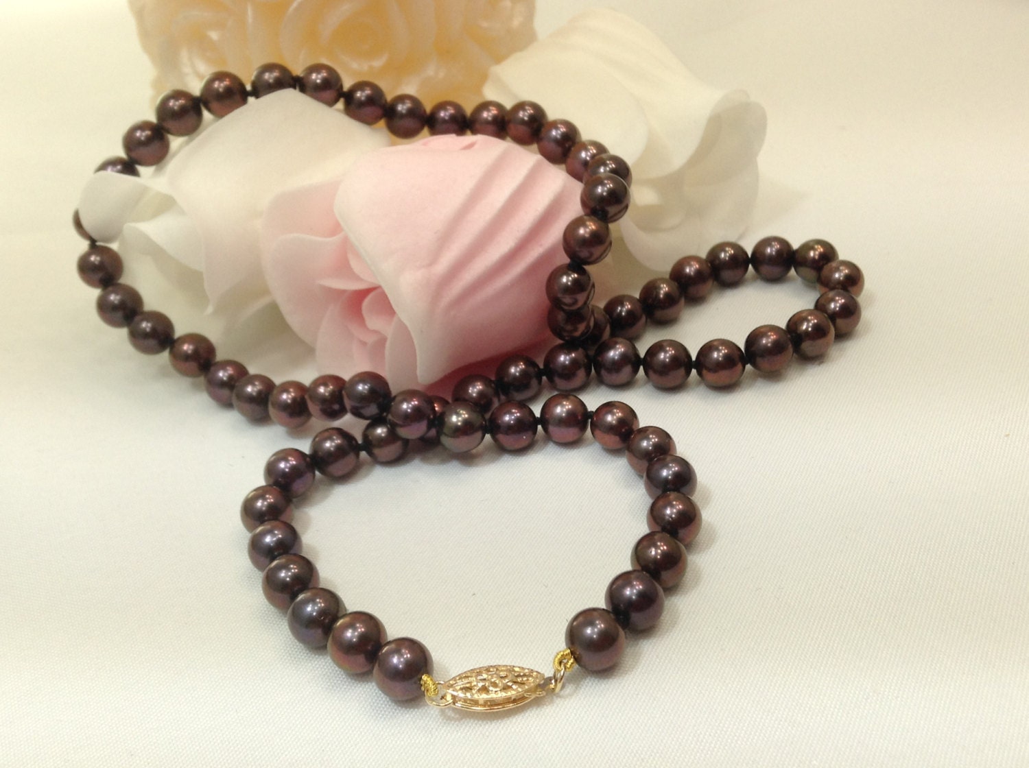 Beautiful Chocolate Freshwater Pearl Necklace & 14K Gold clasp